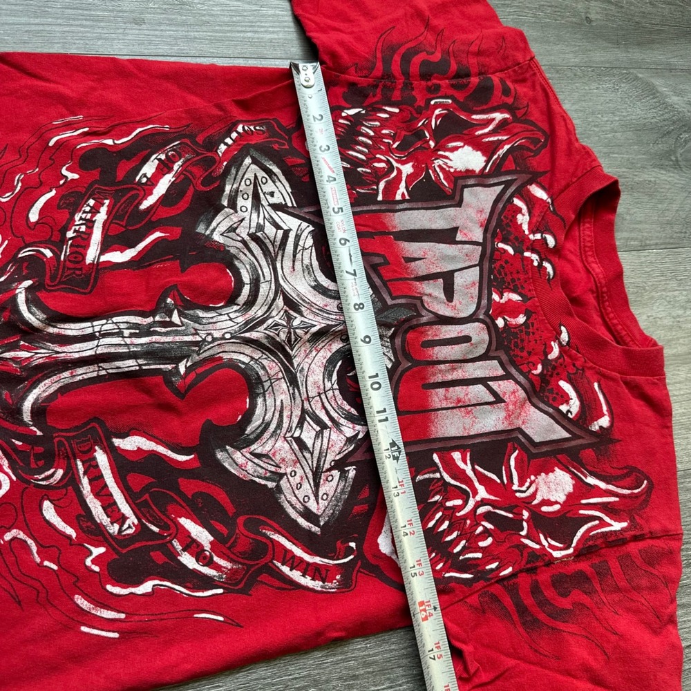 Tapout Red Warrior Skulls Flames Graphic T-Shirt Youth L / Mens XS - Picture 6 of 6